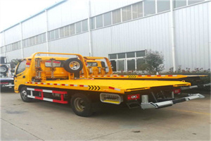 隆昌附近拖车救援搭电